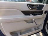 2019 Lincoln Navigator Select 4x4 Door Panel