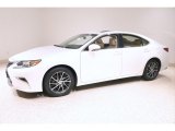 2017 Lexus ES 350 Front 3/4 View