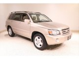 2005 Toyota Highlander Limited Front 3/4 View