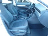 2020 Volkswagen Passat SE Titan Black Interior