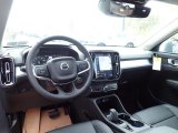 2021 Volvo XC40 T5 Momentum AWD Charcoal Interior