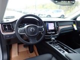 2021 Volvo XC60 T5 AWD Momentum Dashboard