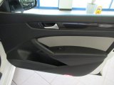 2014 Volkswagen Passat 1.8T Sport Door Panel