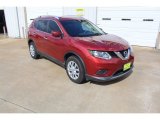 2016 Nissan Rogue S Front 3/4 View