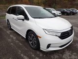 2021 Honda Odyssey Touring Front 3/4 View