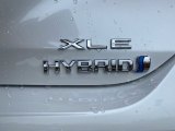 2021 Toyota Avalon Hybrid XSE Marks and Logos