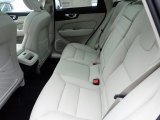 2021 Volvo XC60 T6 AWD Momentum Rear Seat
