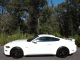 2019 Oxford White Ford Mustang GT Fastback #140039359