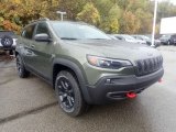 2021 Jeep Cherokee Traihawk 4x4 Front 3/4 View