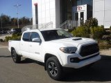 2016 Toyota Tacoma TRD Sport Double Cab 4x4 Front 3/4 View