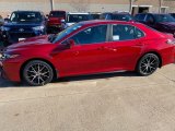 2021 Supersonic Red Toyota Camry SE #140122712