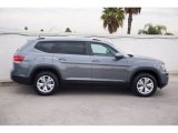 Platinum Gray Metallic Volkswagen Atlas in 2018