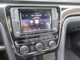 2018 Volkswagen Passat GT Controls
