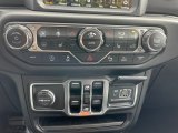 2021 Jeep Gladiator High Altitude 4x4 Controls