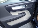 2021 Volvo XC40 T5 Momentum AWD Door Panel