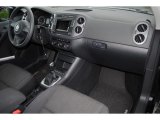 2017 Volkswagen Tiguan Limited 2.0T 4Motion Dashboard