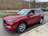 2021 Toyota Highlander Limited AWD Front 3/4 View