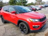 2021 Jeep Compass Altitude 4x4 Front 3/4 View