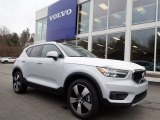 2021 Volvo XC40 T5 Momentum AWD