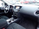 2016 Nissan Pathfinder SV Dashboard