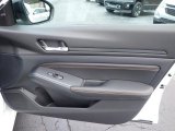 2019 Nissan Altima SR AWD Door Panel