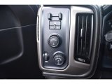 2017 GMC Sierra 3500HD Denali Crew Cab 4x4 Controls