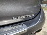 2021 Toyota Highlander Hybrid Limited AWD Marks and Logos