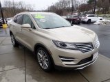 2017 Lincoln MKC Reserve Front 3/4 View