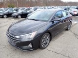 2020 Hyundai Elantra Limited Front 3/4 View