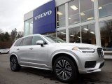 2021 Volvo XC90 T6 AWD Momentum Front 3/4 View