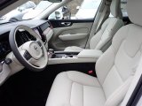 2021 Volvo XC60 T5 AWD Momentum Front Seat