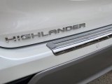 2021 Toyota Highlander Platinum AWD Marks and Logos