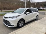 2021 Toyota Sienna Limited AWD Hybrid Front 3/4 View