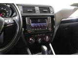 2018 Volkswagen Jetta SE Sport Controls