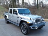 2020 Jeep Gladiator Overland 4x4 Front 3/4 View