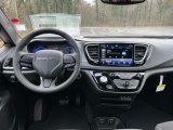 2021 Chrysler Pacifica Touring Dashboard