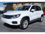 2018 Volkswagen Tiguan Limited 2.0T Front 3/4 View