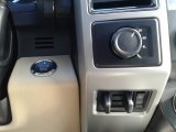 2019 Ford F450 Super Duty Lariat Crew Cab 4x4 Controls