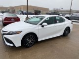 2021 Toyota Camry SE AWD