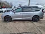 2021 Chrysler Pacifica Hybrid Limited Data, Info and Specs