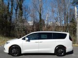 Luxury White Pearl Chrysler Pacifica in 2021
