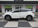 Pearl White Tricoat Nissan Murano in 2020