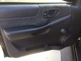 2000 Chevrolet S10 LS Extended Cab Door Panel