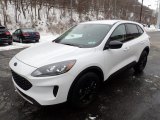 2020 Ford Escape SE Sport Hybrid 4WD Front 3/4 View