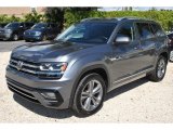 2018 Volkswagen Atlas SE R-Line Front 3/4 View