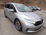 2022 Honda Odyssey EX-L Front 3/4 View