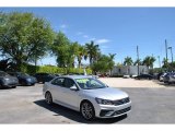2018 Volkswagen Passat R-Line