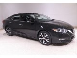 Super Black Nissan Maxima in 2018