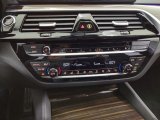 2021 BMW 5 Series M550i xDrive Sedan Controls