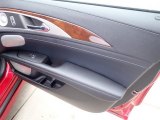 2020 Lincoln MKZ Hybrid Reserve Door Panel